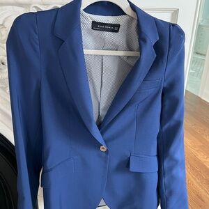 Beautiful Zara navy blue blazer single gold button